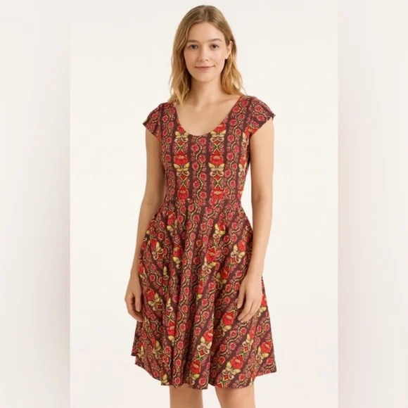 Retrolicious Medium Floral Dress - Picture 1 of 4